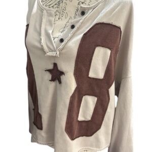 Oversized star patch lightweight long sleeve varsity sweatshirt v neck